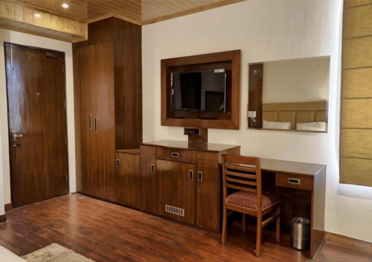 The Alpine Retreat Hotel Shimla Esterno foto