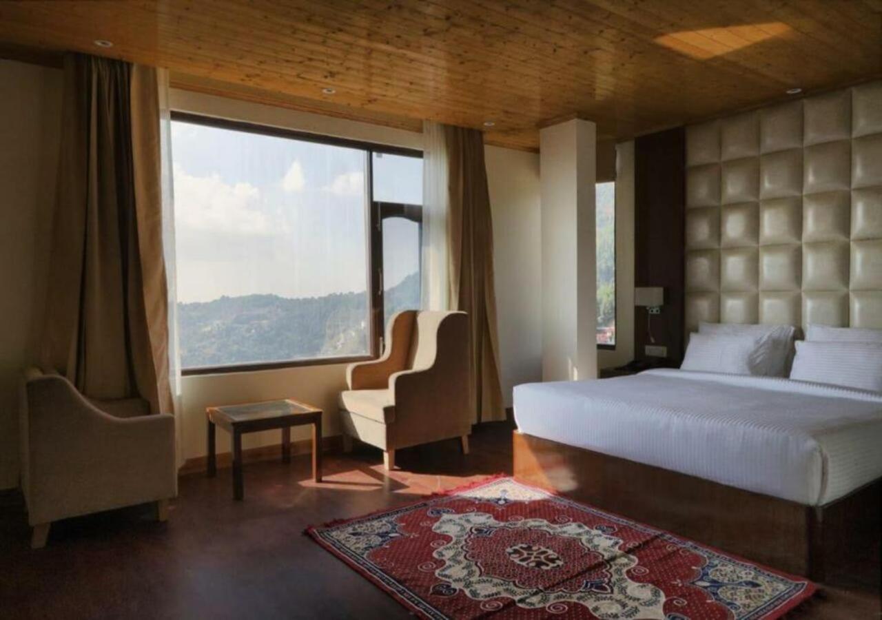The Alpine Retreat Hotel Shimla Esterno foto