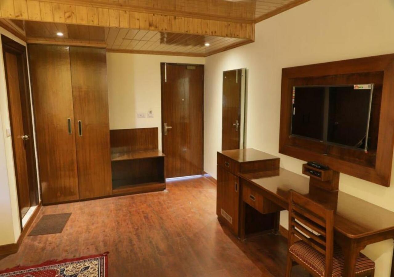 The Alpine Retreat Hotel Shimla Esterno foto